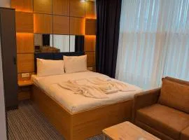 Premium Palace