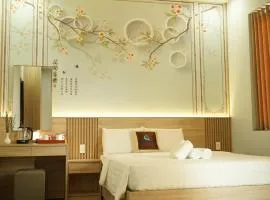 Trung Đông Hotel