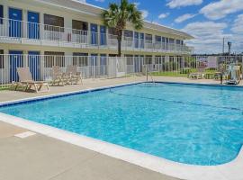 Motel 6 Gulfport, MS Airport, hotel in Gulfport