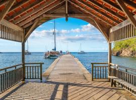 Bungalow Ixora, bord de mer, hotel v destinaci Les Anses-dʼArlets