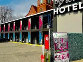 The Vine Hotel Bronx New
