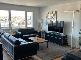 BASELiving Luxury Suite - Near ESC - Bahnhof SBB - St Jakob, hotel em Basileia