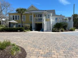 Georgianne Suite Six، فندق في تيبي أيلاند