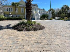 Georgianne Suite Five, hotel in Tybee Island