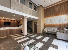 Glaros Hotel, hotel in Piraeus