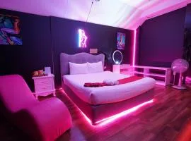 Love Hotel - Khách Sạn Theo Giờ