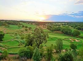 Elements Private Golf Reserve, hotel in Bela-Bela