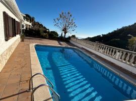 Thelma house Tossa、トッサ・デ・マールのホテル