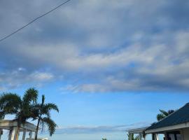 Hermanos Leisure Farm & Resort, hotel sa Dipaculao