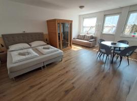 Apartment Honey Bee with SAUNA, ξενοδοχείο σε Kobarid