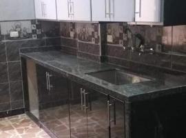 سموع فارم, hotell sihtkohas Sammū‘