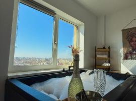 Aqua Studio Craiova, hotel in Craiova