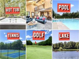 Cabin Retreat with Hot Tub, khách sạn ở Pocono Country Place