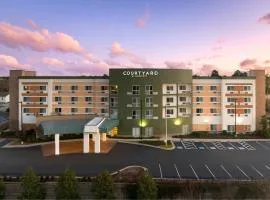 Courtyard by Marriott Fayetteville Fort Liberty - Spring Lake