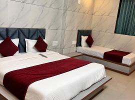 Hotel the grand pritam, ξενοδοχείο σε Gandhinagar