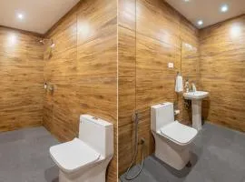 Lords Garden Glory With Valley View