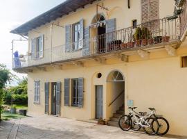 Ostello del Quadrifoglio, hotel in Ameno