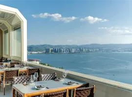 Skyline Cloud Cliff Sea View Hotel