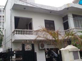 A picture of the hotel: Nayan Homestay