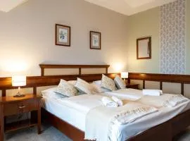 Hotel Kardosfa