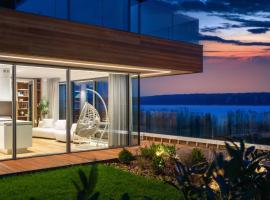 Apartment Warsaw Zegrze by the water with a view, hotel in Zegrze Południowe