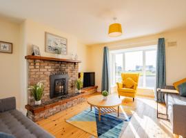 Wild Atlantic Way Retreat by Shortstays, ξενοδοχείο σε Ballynahown