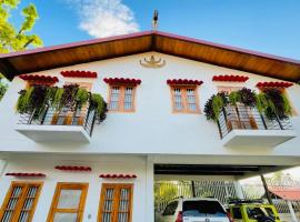 Luxury Duplex & Deluxe Rooms in Dili City, Timor-Leste，位于帝力的酒店