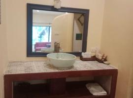 Pai villa by eoutfitting, ξενοδοχείο σε Ban Thung Pong