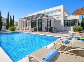 Villa Camellia - 3bed Bungalow large pool, khách sạn ở Protaras
