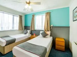 Marina Hotel