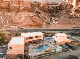 Bluff Dwellings Resort, ξενοδοχείο σε Bluff