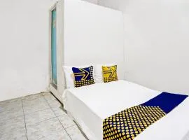 OYO 92078 Tarlo Guest House 4