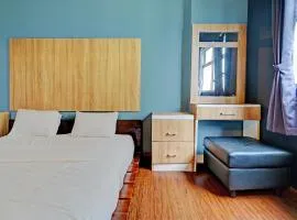 OYO Life 92984 The Suites Metro Apartement By Echie Property