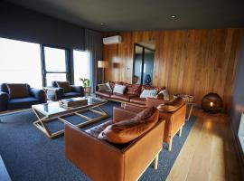 King Island Lodge - North & South Lodge, hotel en Currie