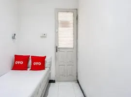 OYO Life 93977 Suterejo Homestay Syariah
