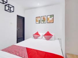 Townhouse Oak Gunung Sahari Near Ancol, hotel in Jakarta