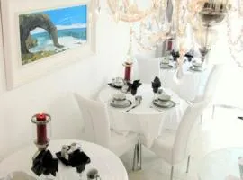 Pebble Stone House Bed & Breakfast