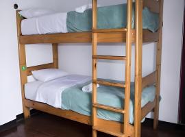 Abu Dhabi Center - Unique Bed Space, hotel in Abu Dhabi