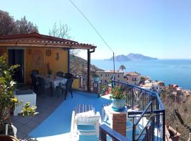 Casa Ancora, hotel v destinaci Massa Lubrense