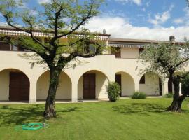 Foto do Hotel: Apartment in Bardolino/Gardasee 21890