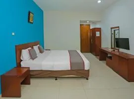 Townhouse OAK Hotel Fiducia Pasar Minggu
