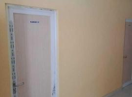 Hotel O Wisma Nadira Near SPBU PT. Trijaya Pugung PENENGAHAN, hotell i Karbang