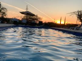 Cabaña MaryJean Qro, hotel in Lo de Casas