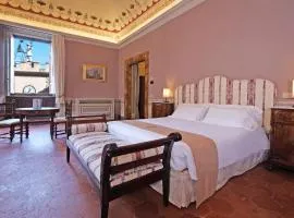 Delcorto Suites