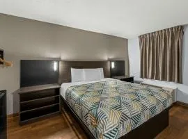 费城机场品质酒店 