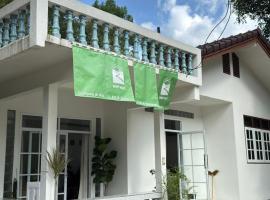 WWP HAUS Glamping and stay in Kiriwong คีรีวง, hotell sihtkohas Kiriwong