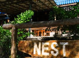 Nest Beach Club, отель в городе Ронг
