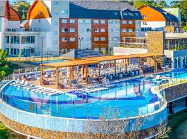 Laghetto Resort Golden、グラマドのホテル