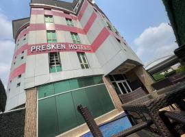 Presken Hotel at International Airport Road, hotel Ikejában