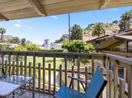 11 Canyon Terrace by Catalina Island Vacation Rentals, hotel in Avalon